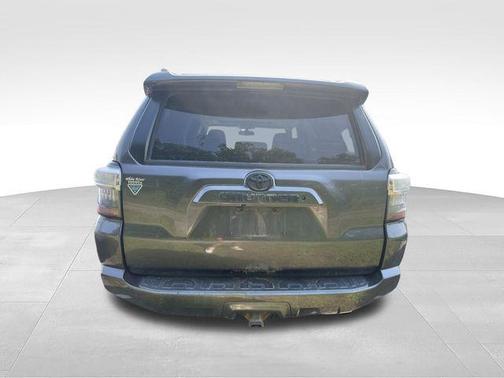 Magnetic Gray Metallic 2015 Toyota 4Runner SR5 Premium