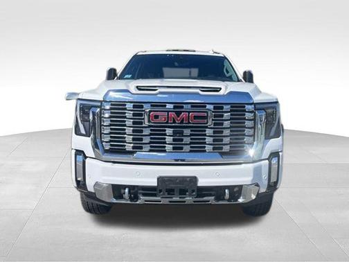 Summit White 2024 GMC Sierra 3500 Denali