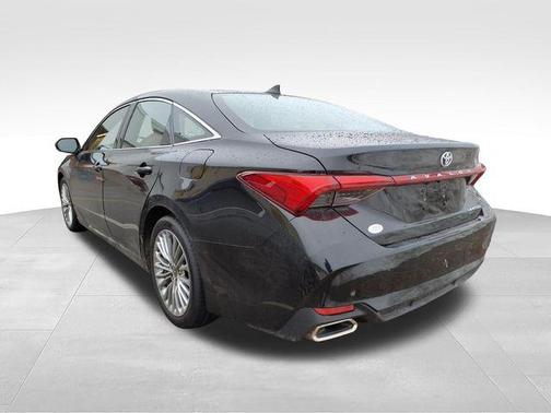 Midnight Black Metallic 2020 Toyota Avalon Limited