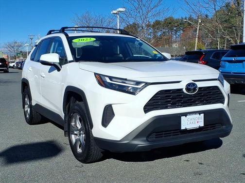 2022 Toyota RAV4 XLE