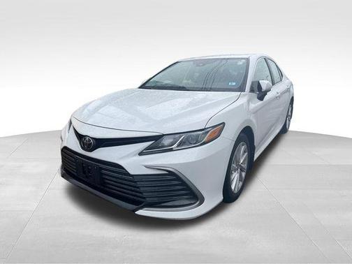 Ice Cap 2023 Toyota Camry LE