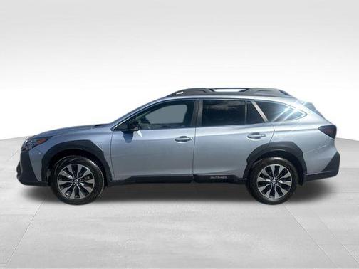 Ice Silver Metallic 2023 Subaru Outback Limited
