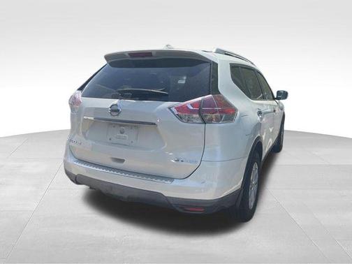 Pearl White 2016 Nissan Rogue SV