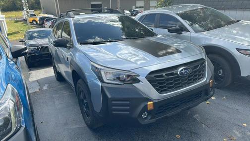 Ice Silver Metallic 2023 Subaru Outback Wilderness
