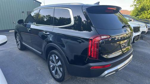 Ebony Black 2020 Kia Telluride S
