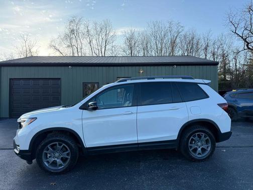 2025 Honda Passport AWD TrailSport