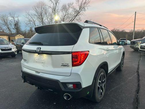 2023 Honda Passport AWD Elite