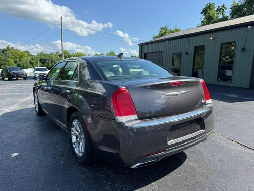 Granite Crystal Metallic Clearcoat 2016 Chrysler 300C Base
