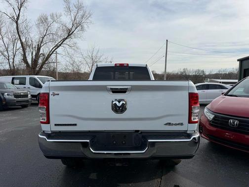 2021 RAM 3500 Tradesman Crew Cab 4x4 8' Box