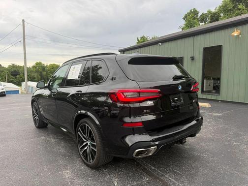 Black Sapphire Metallic 2023 BMW X5 M50i