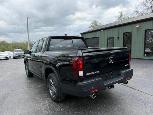 Crystal Black Pearl 2023 Honda Ridgeline RTL-E