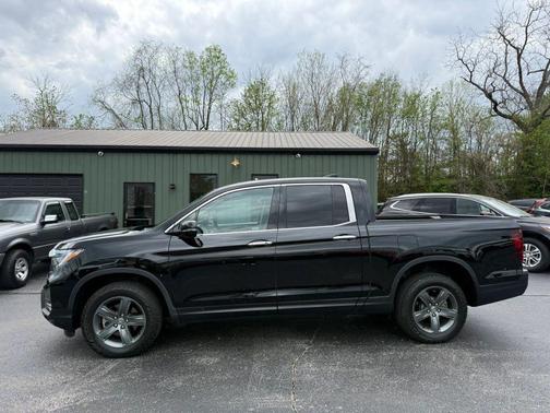 Crystal Black Pearl 2023 Honda Ridgeline RTL-E