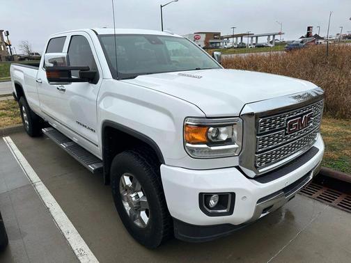 2016 GMC Sierra 3500 Denali