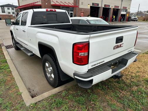 2016 GMC Sierra 3500 Denali