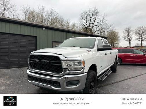 2022 RAM 2500 Tradesman Crew Cab 4x4 8' Box
