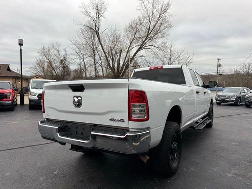 2022 RAM 2500 Tradesman Crew Cab 4x4 8' Box