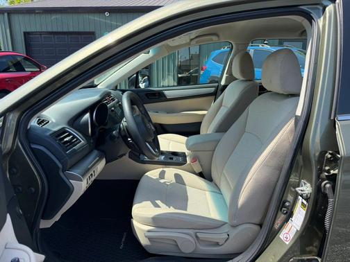 Wilderness Green Metallic 2018 Subaru Outback 2.5i