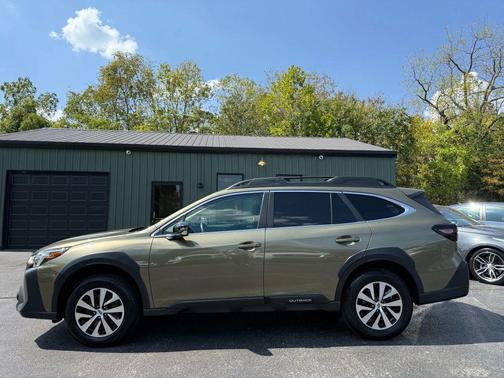 2024 Subaru Outback Premium