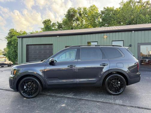 Gray 2025 Kia Telluride SX Prestige X-Line