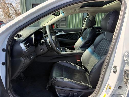 2021 Genesis G70 2.0T AWD