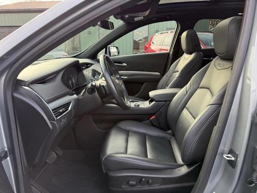 2023 Cadillac XT4 Sport