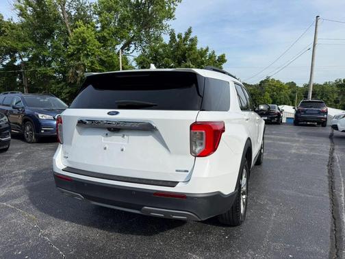 Oxford White 2020 Ford Explorer XLT