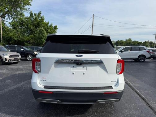 Oxford White 2020 Ford Explorer XLT