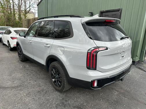 Gray 2024 Kia Telluride SX X-Pro Sport Utility 4D