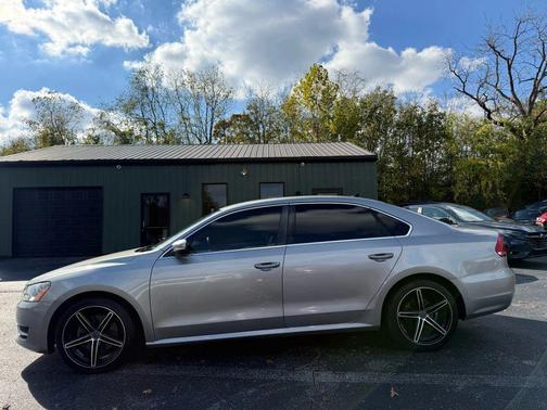 2013 Volkswagen Passat 2.5 SE