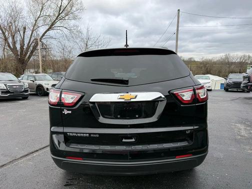 2017 Chevrolet Traverse 2LT