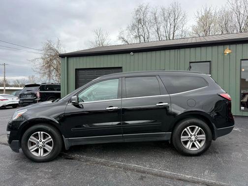 2017 Chevrolet Traverse 2LT