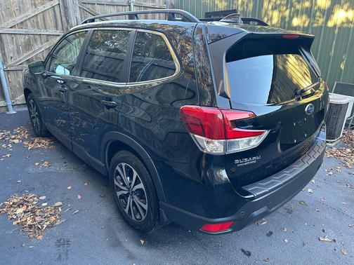 2023 Subaru Forester Sport