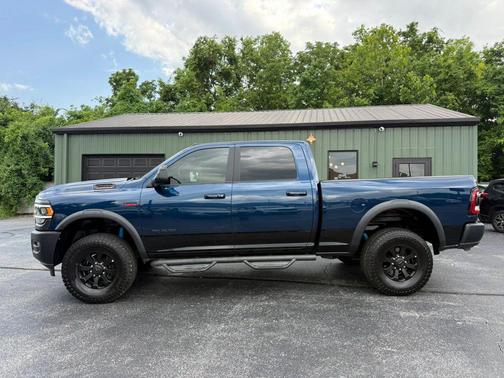 Patriot Blue Pearlcoat 2021 RAM 2500 Power Wagon