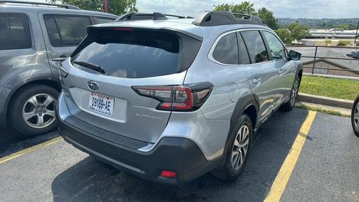 Ice Silver Metallic 2025 Subaru Outback Premium