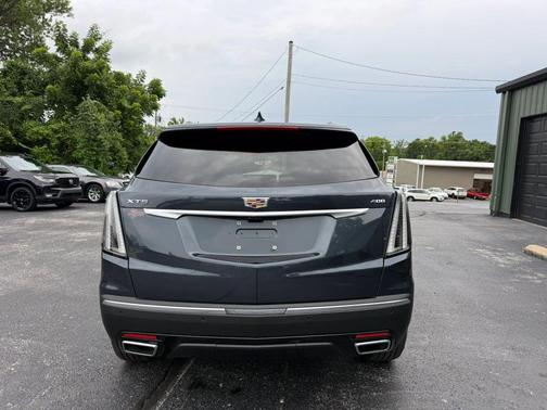 Shadow Metallic 2021 Cadillac XT5 Sport