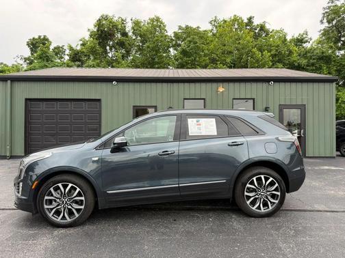 Shadow Metallic 2021 Cadillac XT5 Sport