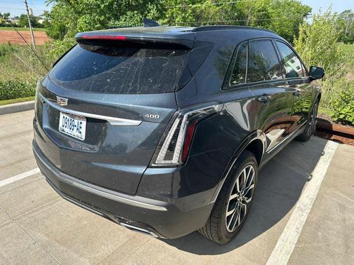 Shadow Metallic 2021 Cadillac XT5 Sport