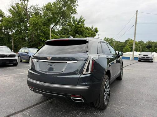 Shadow Metallic 2021 Cadillac XT5 Sport