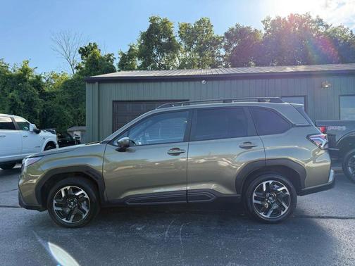 2025 Subaru Forester Sport