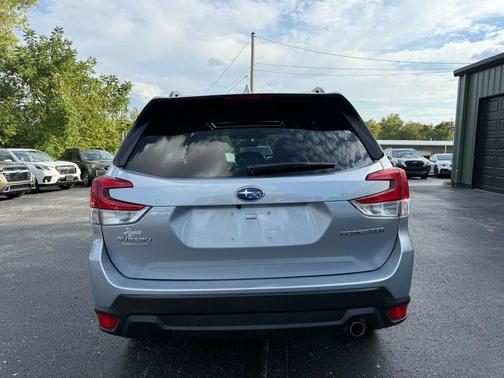2023 Subaru Forester Sport