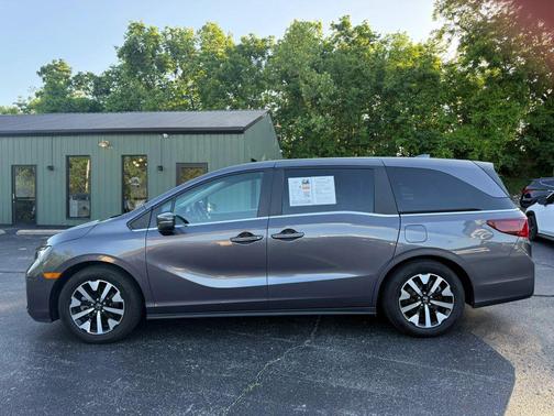 Gray 2025 Honda Odyssey EX-L