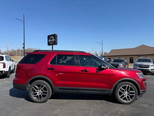 2019 Ford Explorer Sport
