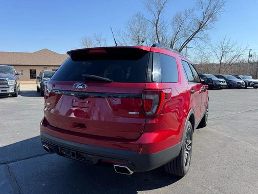 2019 Ford Explorer Sport