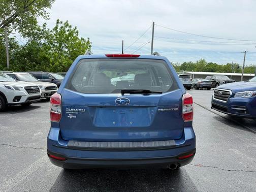 Blue 2015 Subaru Forester 2.5i