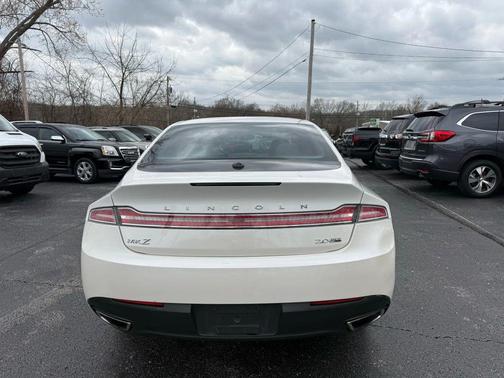 2013 Lincoln MKZ Base