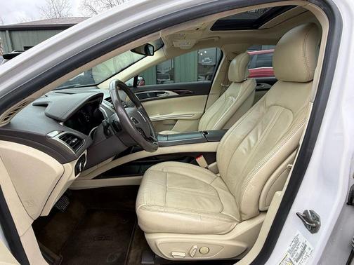 2013 Lincoln MKZ Base