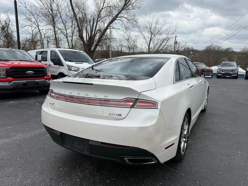2013 Lincoln MKZ Base