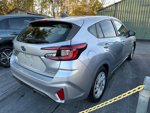 2024 Subaru Impreza Base