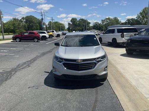 Silver Ice Metallic 2021 Chevrolet Equinox LS