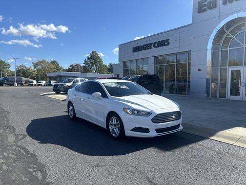 2015 Ford Fusion SE
